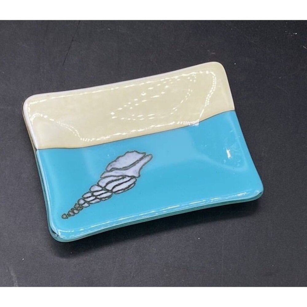 Nixon Art Glass Trinket Soap Dish Conch Shell Design